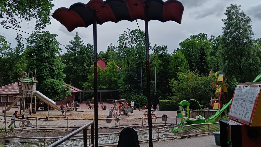 Schaukel -/ Sandspielanlage