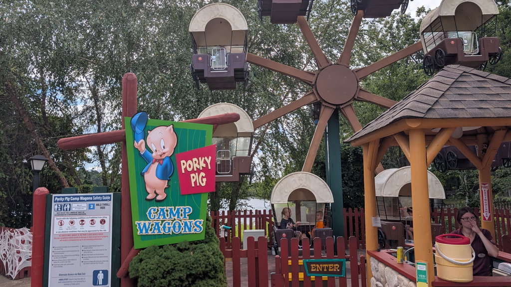 Porky Pig's Camp Wagons