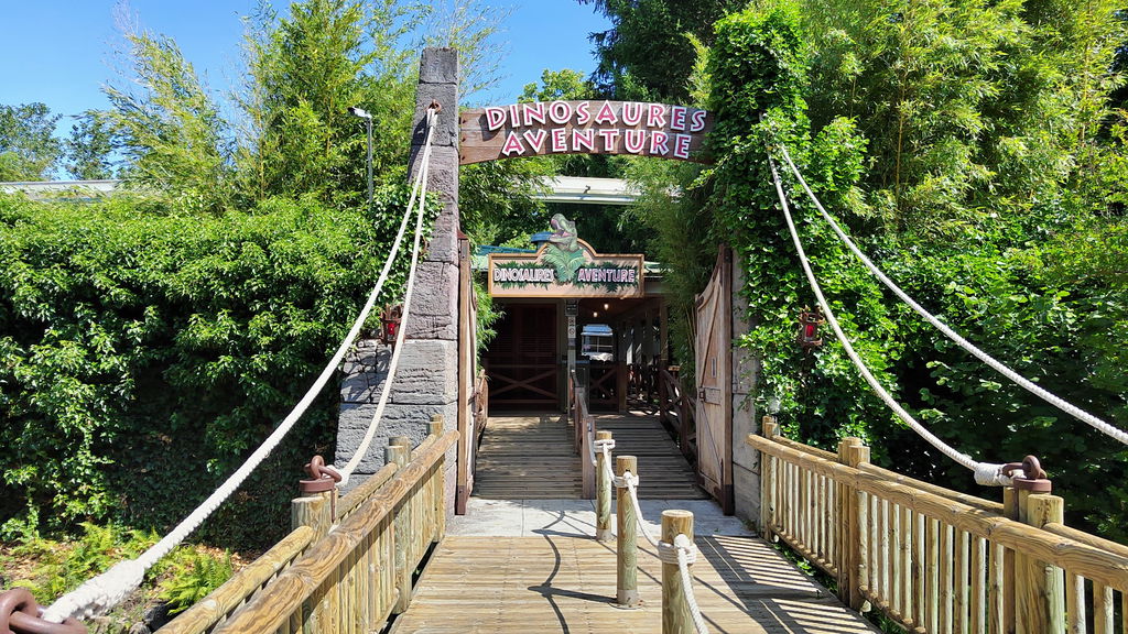 Dinosaures Adventure