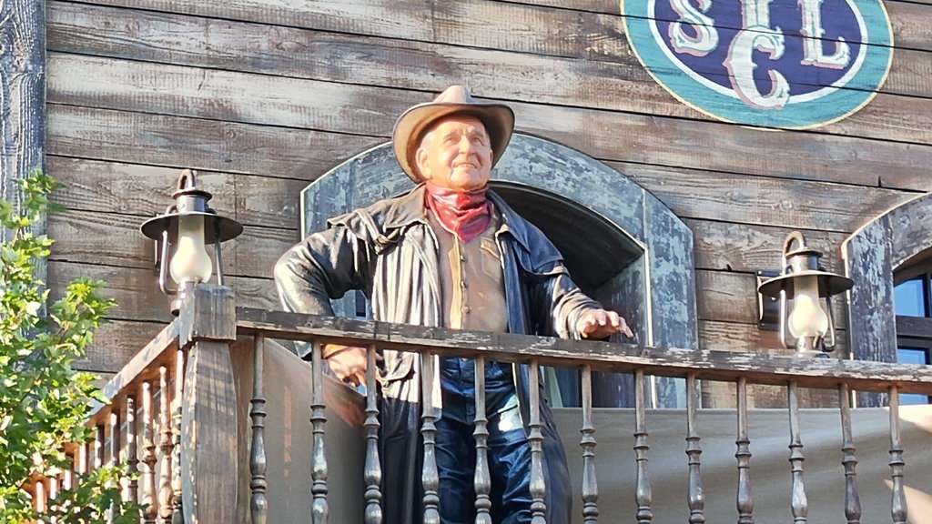 CHOO CHOO STATION