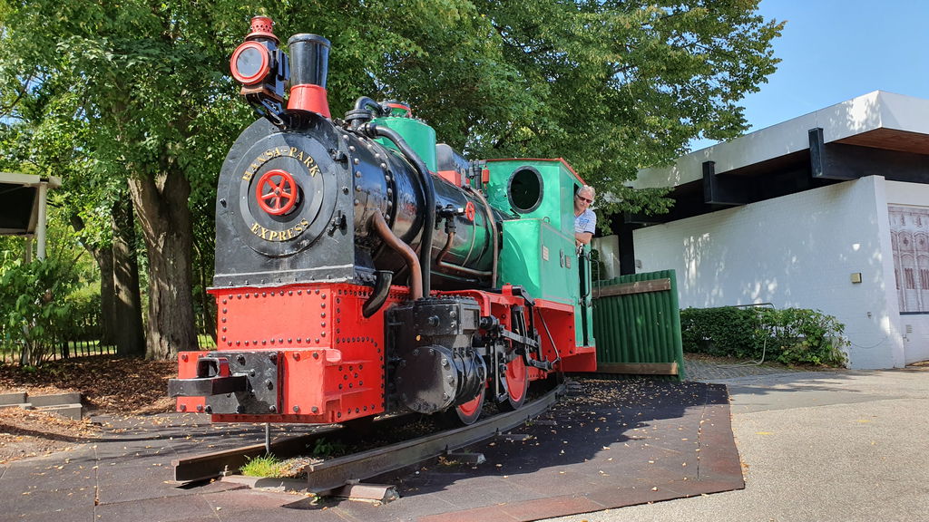 Historische Dampflok Nr. 8