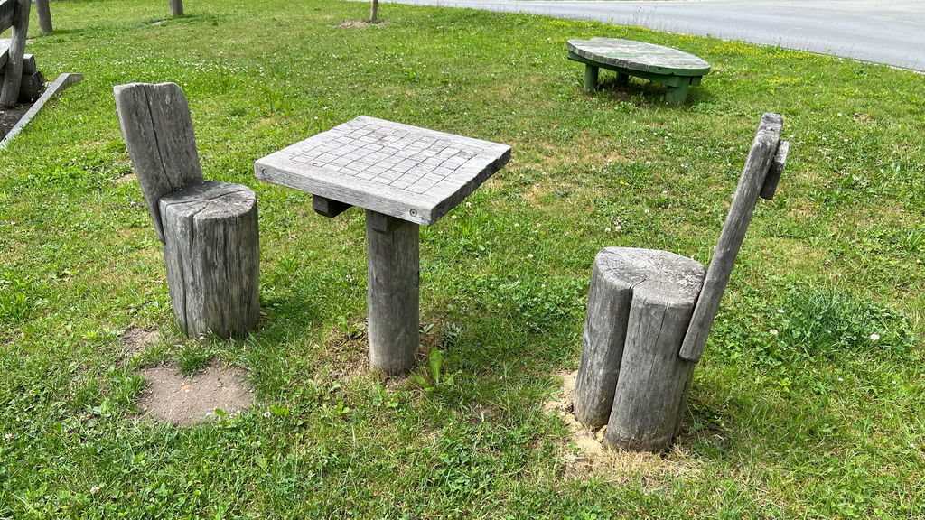 Spieltisch Schach mit 2 Sitzen