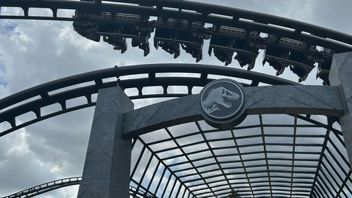 Jurassic World VelociCoaster