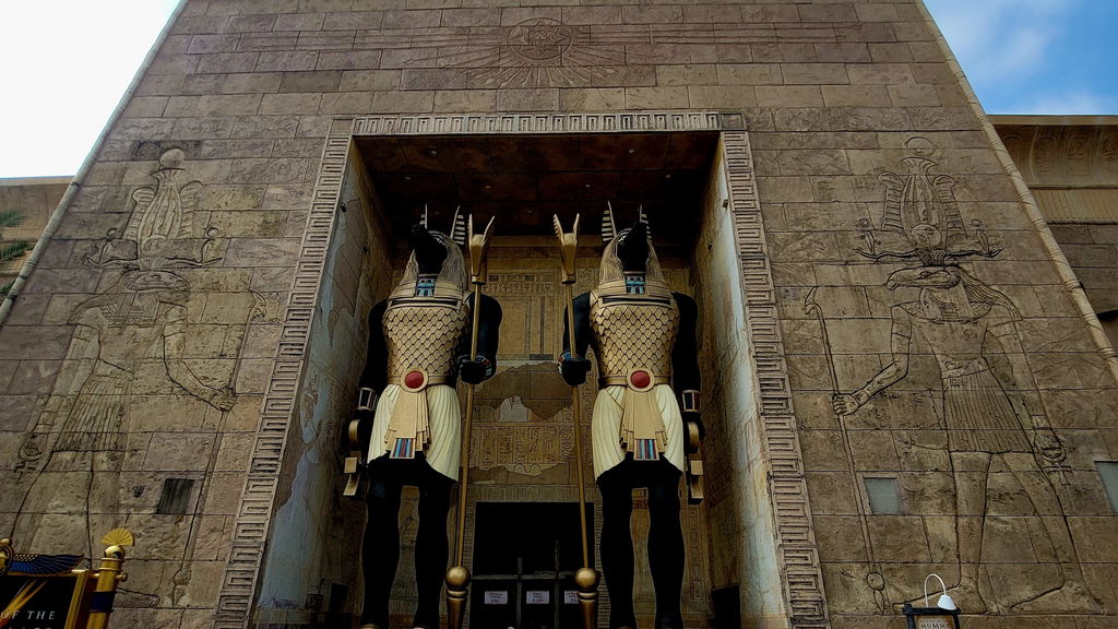 Revenge of the Mummy: The Ride