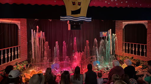 Water Show Extravaganza