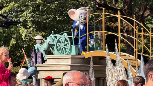 Ed's Parade