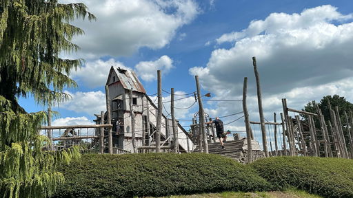 Grizzly Adventure - Grizzly Mountain