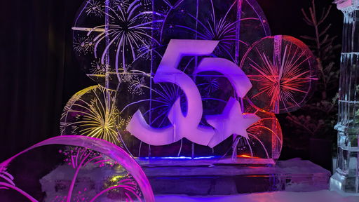 Eisskulpturen-Dome - Zeitreise ins Jahr 1975