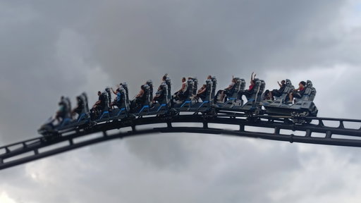 Jurassic World VelociCoaster