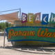 Parque Warner Beach